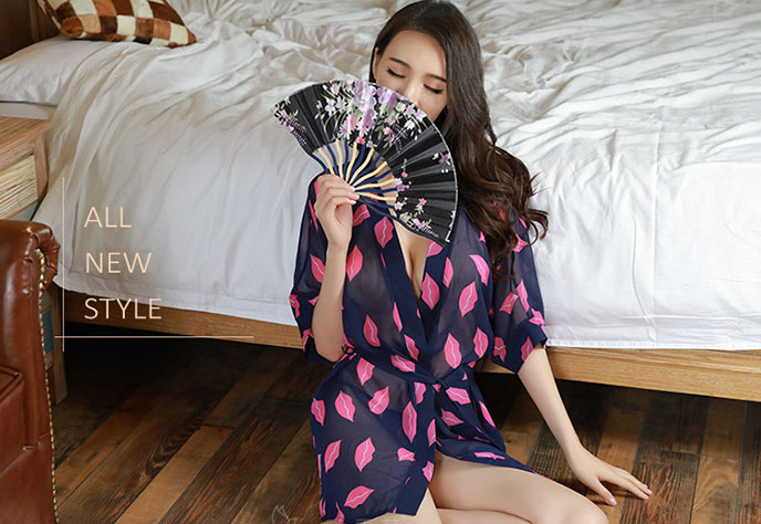 Sexy Lips Kimono Style Nightgown Deep 野媚紅唇-和服式睡袍(深)