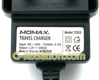 Momax 旅行式充電器 TC052