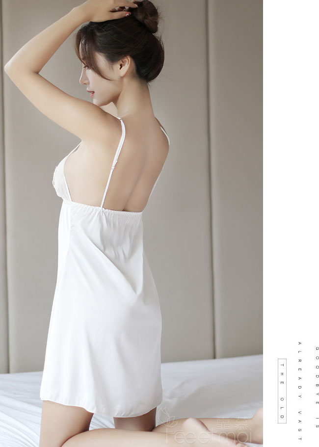 魅力仿絲-性感吊帶睡裙(白) FX7777